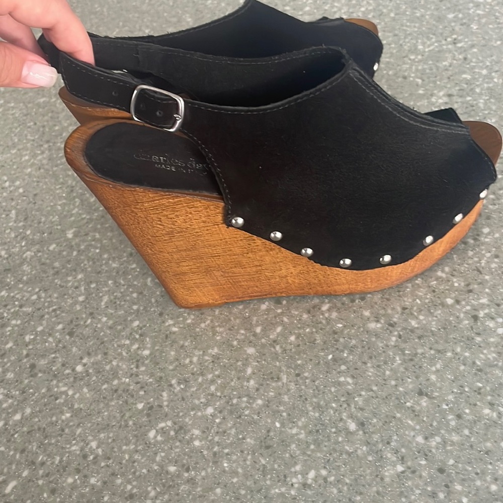 Charles David wooden Wedge